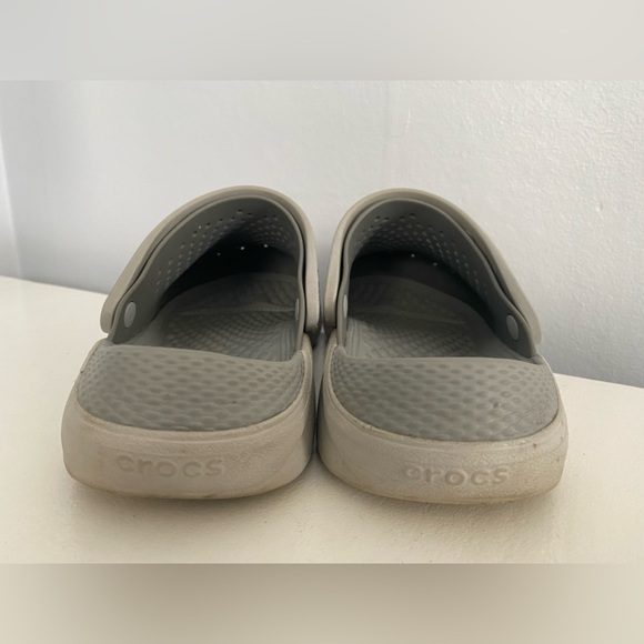 Grey Crocs US Women Size 6 - Picture 5 of 7